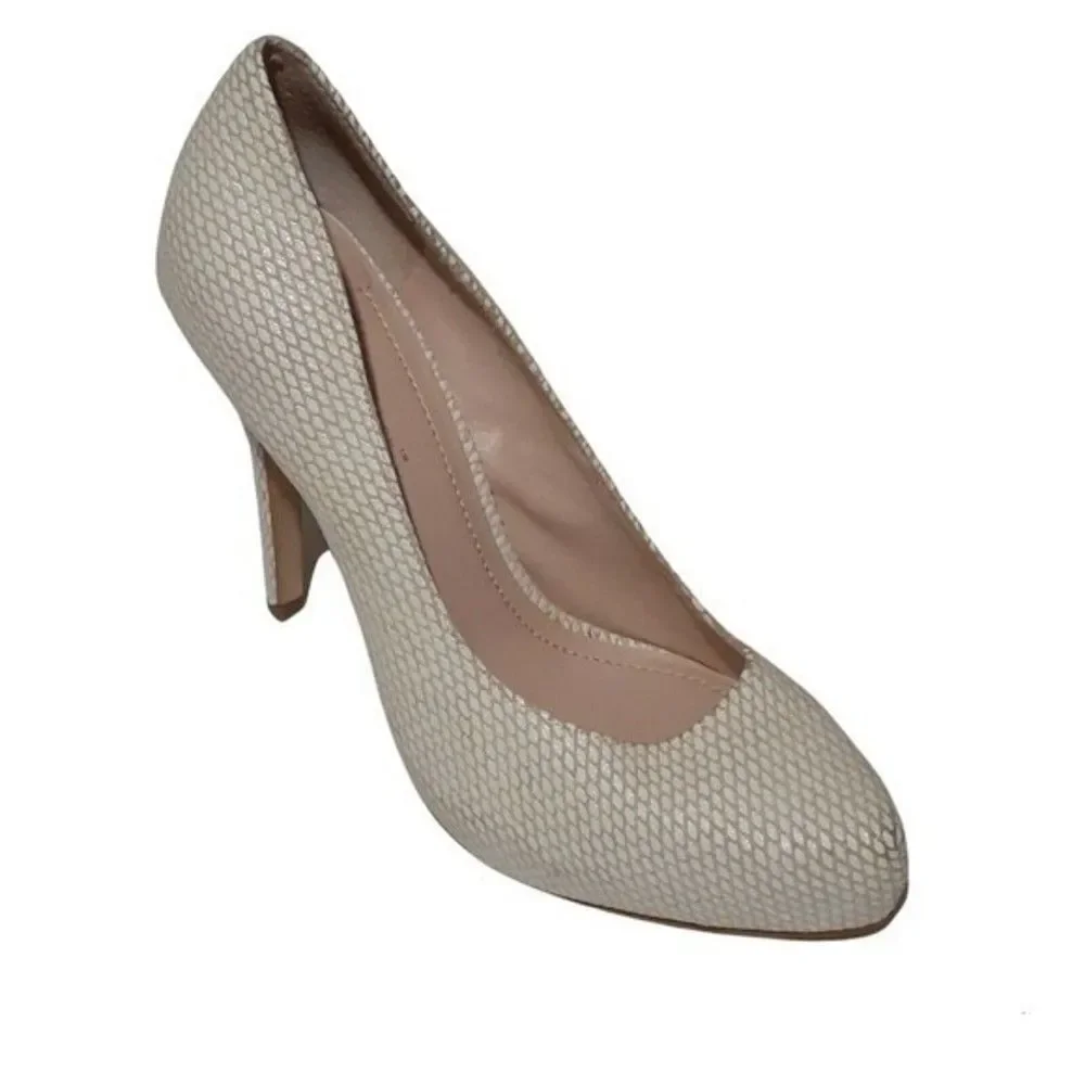 BCBG Generations Parade Womens Ivory Snake Print Leather Hidden Platform Heels 9
